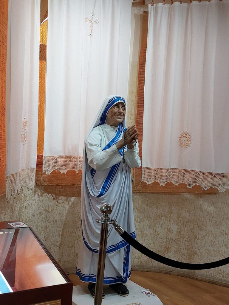 Mother Teresa statue in the Memorial House