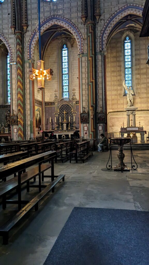 Cathédrale Saint-Michel interior